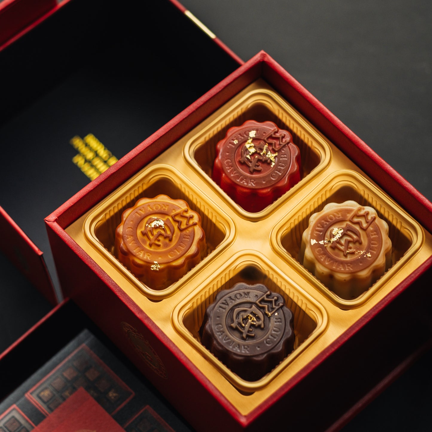 皇家奢華魚子醬月餅禮盒