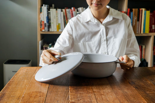 【Unilloy】極輕琺瑯鑄鐵 22cm深鍋