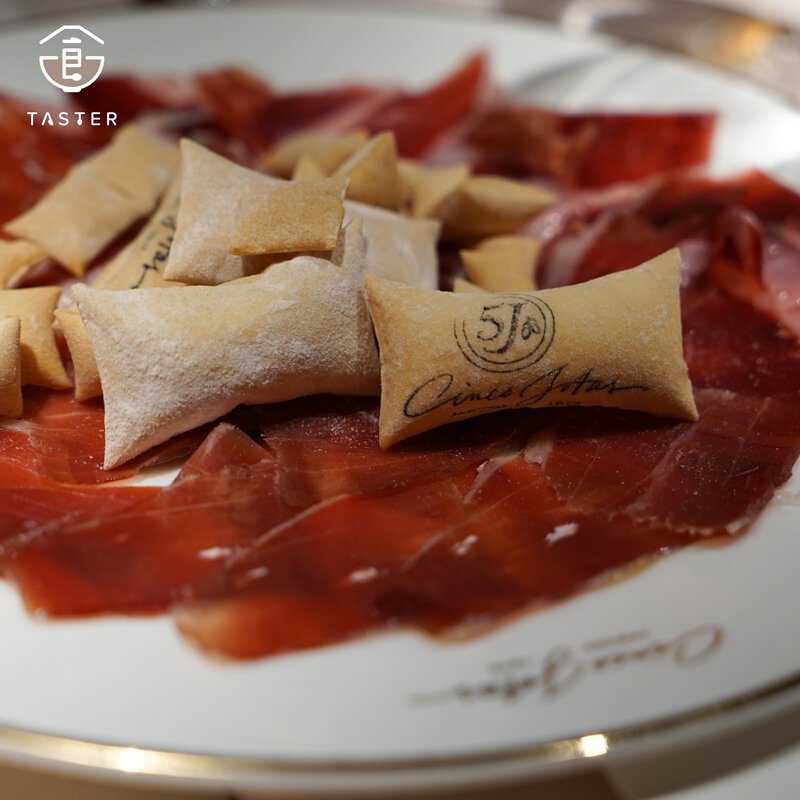 CINCO JOTAS 5J 西班牙橡子飼養100%純種伊比利豬火腿