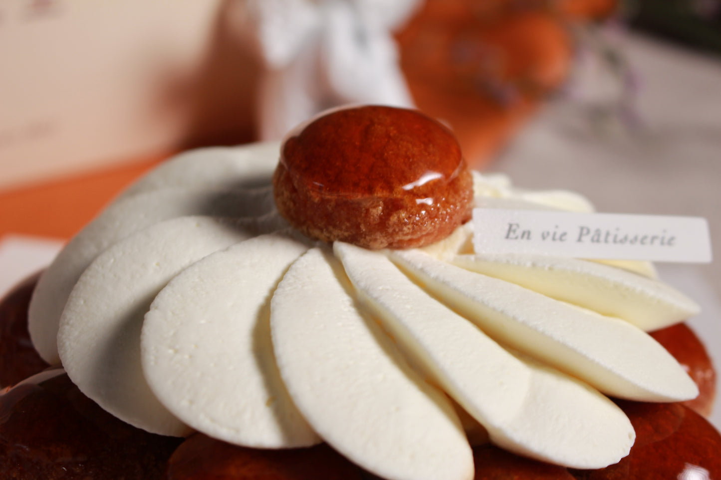 【在室甜點】48小時的莓好承諾：草莓馬卡龍禮盒