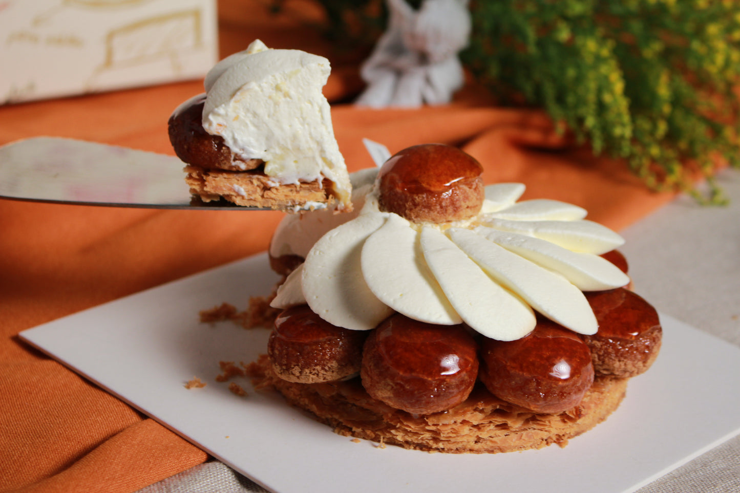 【在室甜點】48小時的莓好承諾：草莓馬卡龍禮盒