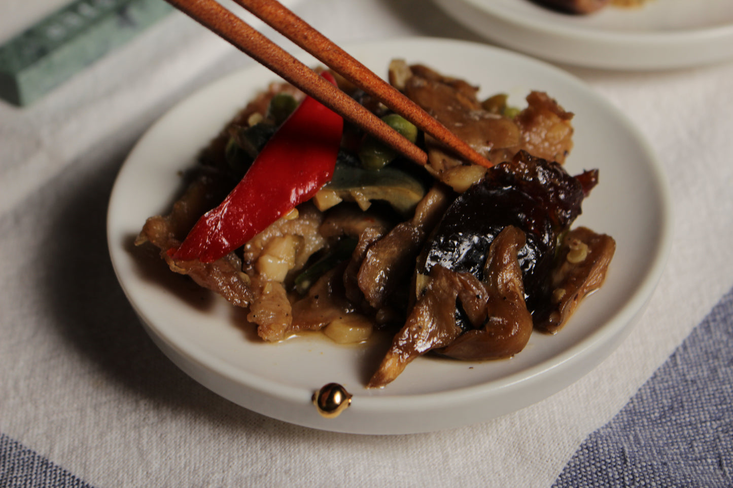 獨家【千秋陶坊】小金豆午茶杯盤組