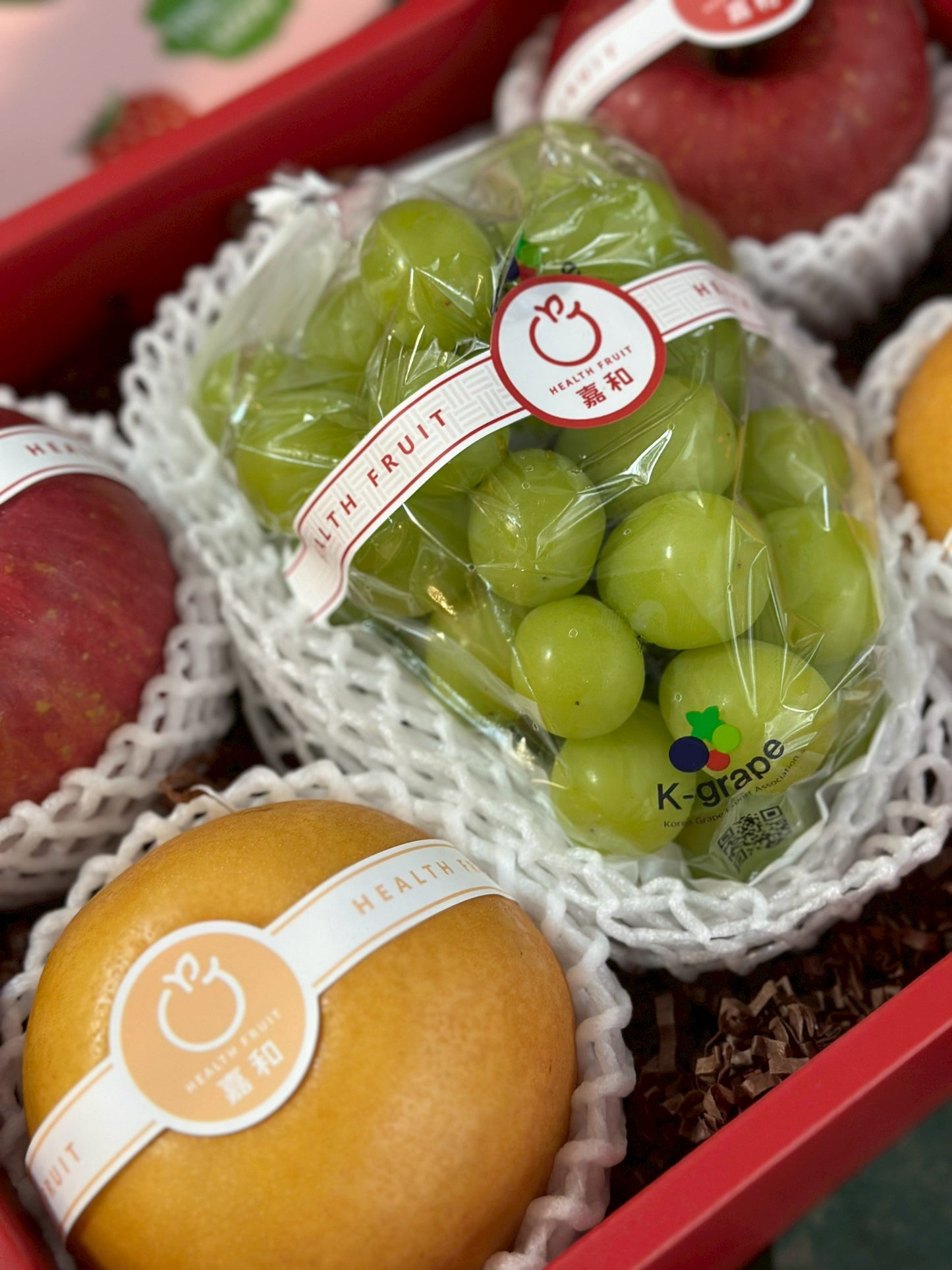 【年節水果】春節限定綜盒禮盒（蜜蘋果+麝香葡萄+水梨）